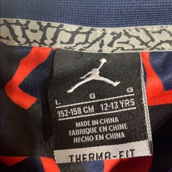 Nike Jordan Therma Blue red Camo Pullover Sweatshirt boys large active - Picture 3 of 6